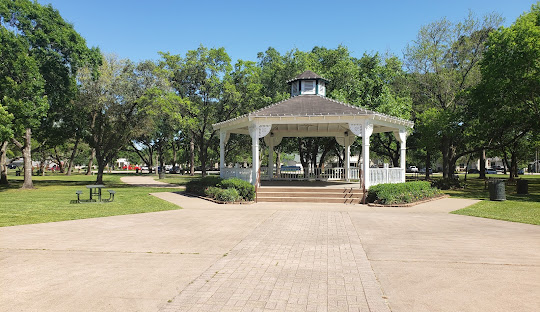 Luxury Portable Restroom Rentals - Friendswood, TX